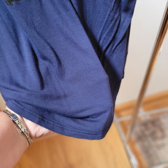 Old Navy Women's Navy Blue Graphic Shirt Size XL Short Sleeve - Picture 4 of 6